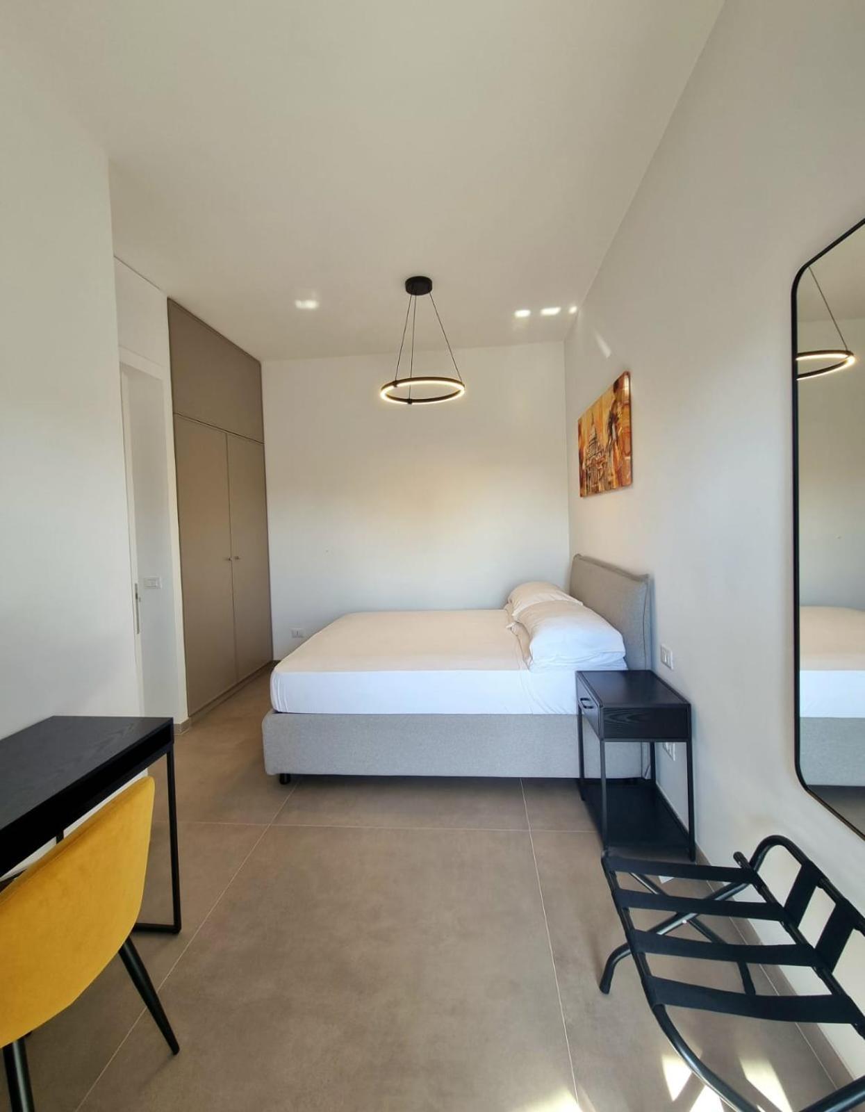 Sunshine Apartment *