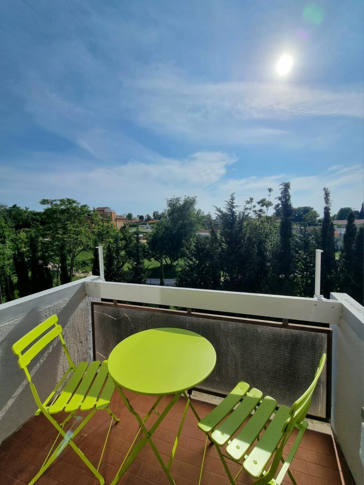 Sunshine Apartment